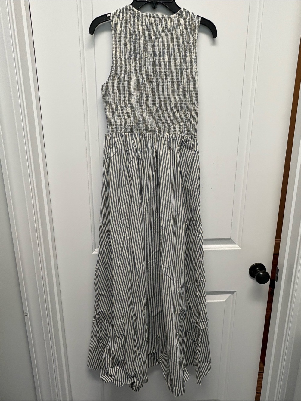 Marine Layer Darcy Poplin Maxi Dress - Picture 7 of 9